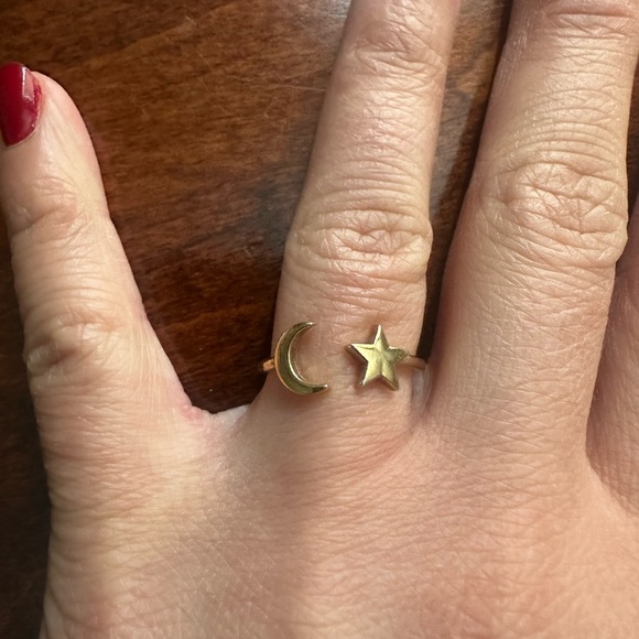 Bangles and ring - Picture 2 of 3